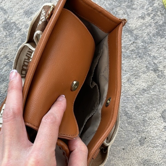 Steve Madden Bwebber Convertible Tote Bag True Cognac Viral TikTok - Picture 14 of 16